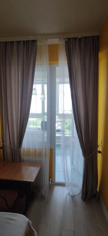 One Room With A Shared Bathroom Кишинів Екстер'єр фото